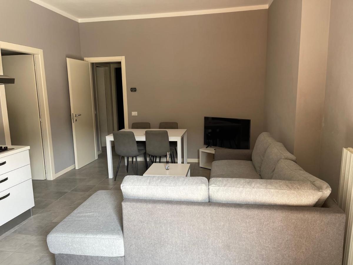 Modern & Nice Apartment Capriate San Gervasio Bagian luar foto